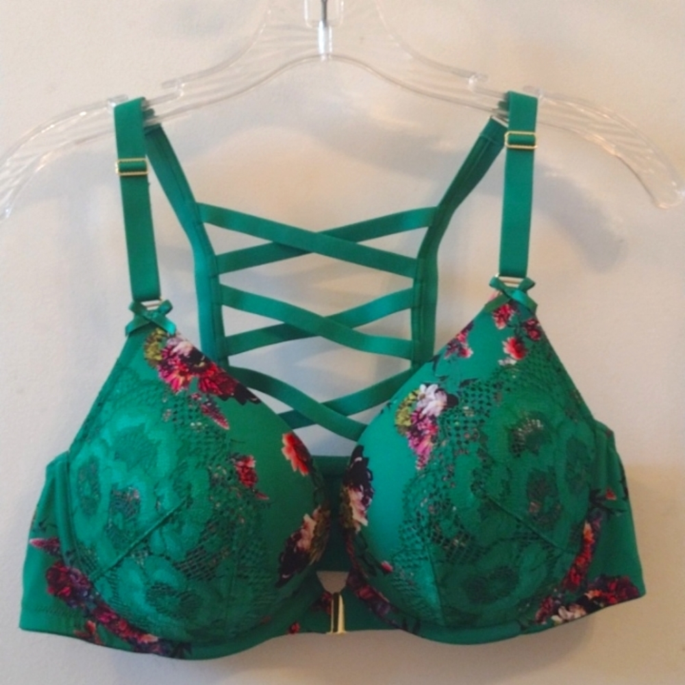 Cacique kelly green, criss-cross back push-up bra